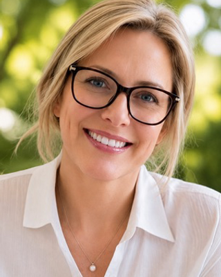 Photo of Teri Raven, Marriage & Family Therapist, MFT, MBA, MedFT