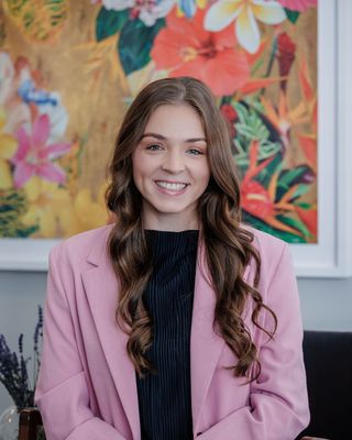 Photo of Alia Fasold, Lic Clinical Mental Health Counselor Associate, MA, LCHMCA