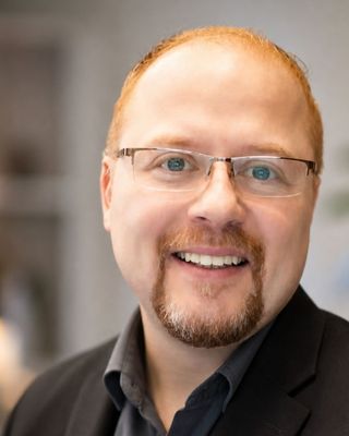 Photo of Lauro Guzman, Clinical Social Work/Therapist, LCSW