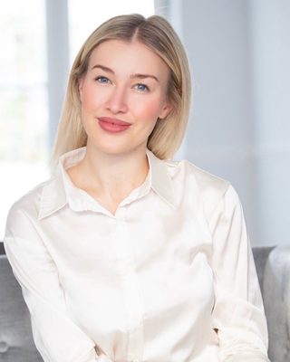 Photo of Anna Christina Jackson, Psychotherapist, MNCPS Acc.
