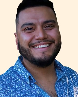 Photo of Vicente Solis, Clinical Social Work/Therapist, MSW, LSW