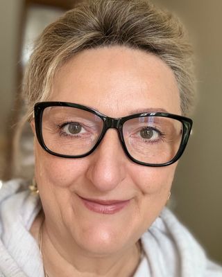 Photo of Dee Marsenic, Psychotherapist, MA, BPC