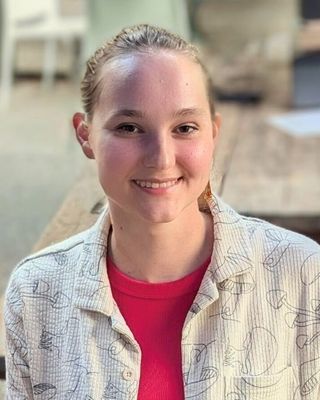 Photo of Elena Cornelius, Pre-Licensed Professional, CSWA