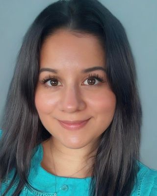 Photo of Nuria Karam, Pre-Licensed Professional