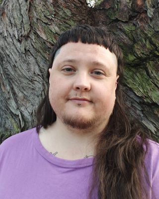Photo of Darcy Watson-Russell, Counsellor, MC, PACFA