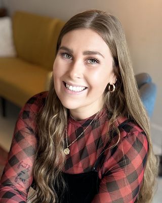 Photo of Kaitlyn Sampson, Licensed Professional Counselor, LPC, LCPC, RPT