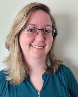 Photo of Fiona Cristinzio, Pre-Licensed Professional, LACMH, MT-BC