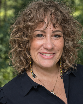 Photo of Dr. Julie Raskin-Li, Marriage & Family Therapist, MS, LMFT, PsyD