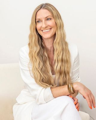 Photo of Amanda Prestage, Marriage & Family Therapist, MA, LMFT, EMDR, KAP