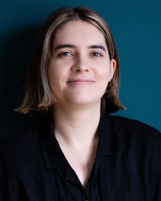 Photo of Madison Fitzgerald, Registered Psychotherapist in Toronto, ON