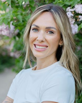 Photo of Allie Evans, Marriage & Family Therapist, MA, LMFT