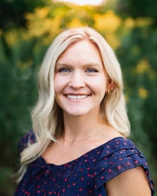 Photo of Madison Hamilton, Registered Psychotherapist (Qualifying), MA, BSc