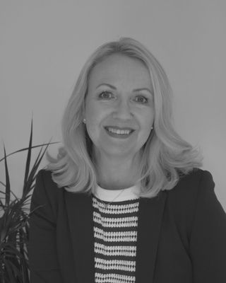 Photo of Tania Outwin-Flinders, Psychotherapist, MBACP