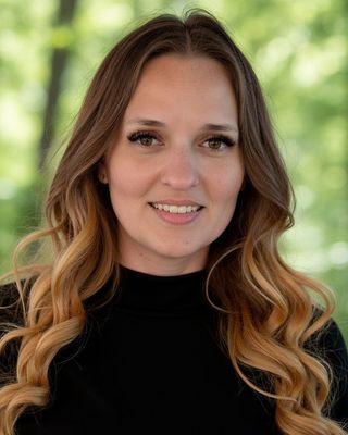 Photo of Courtney Walter, Psychiatric Nurse Practitioner, PMHNP, FNP