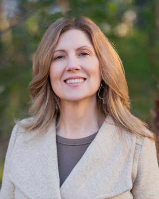 Photo of Shannon Larson, Clinical Social Work/Therapist, MSW, LICSW