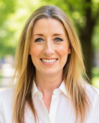 Photo of Geraldine Abberton, Psychotherapist, MBACP
