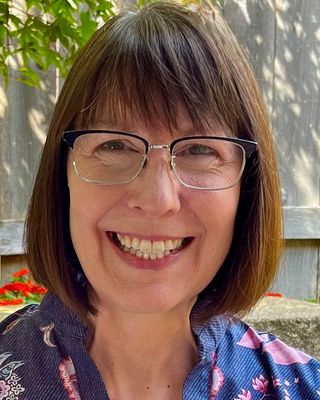 Photo of Alyce Collins, Licensed Clinical Professional Counselor, MA, LCPC-KS, LPC-MO, NCC