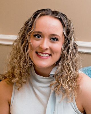 Photo of Lyndsey Harris, Licensed Clinical Mental Health Counselor, MA, LCMHC