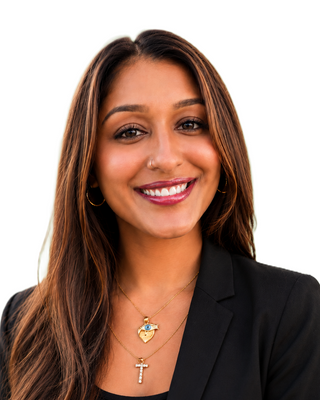 Photo of Tenveer Bharj, Registered Psychotherapist (Qualifying), BSc, MACP
