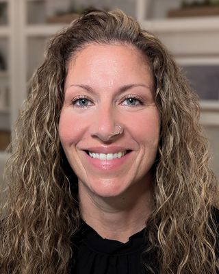 Photo of Heather Frazier, LMFT-A, Marriage & Family Therapist Associate