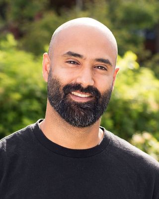 Photo of Shaan Dhillon, Registered Social Worker, MA, MSW