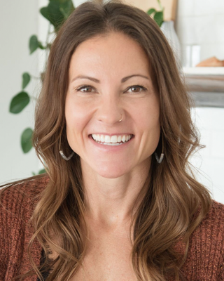 Photo of Jennifer McMaster, Registered Social Worker, MAHPro, RegKin, RSW