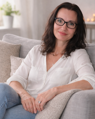 Photo of Dr Stephanie Azri, Social Worker, PhD, AMHSW