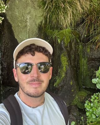 Photo of Kameron Kaveh, Marriage & Family Therapist, MA, LMFT