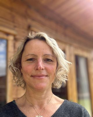 Photo of Katie Redding, Psychotherapist, MNCPS Acc.