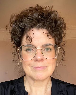 Photo of Anna Shea, Counsellor, MBACP