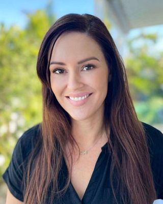 Photo of Marina Collins - Marina Collins - EMDR, PTSD, Couples, Anxiety, Social Worker, MA, AMHSW