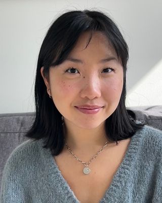 Photo of Elaine Lo, Pre-Licensed Professional