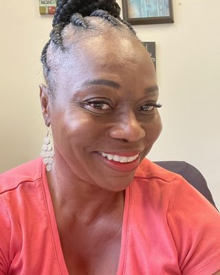 Photo of Lashanda Shuler-Hawkins, LMSW