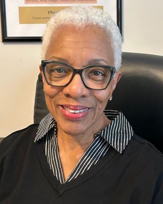 Photo of Yvonne Edwards Fernandez, Marriage & Family Therapist, MA, LMFT