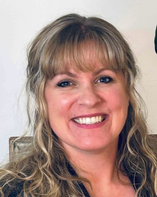 Photo of Jessica Bomben, Registered Psychotherapist, RP, MACP, ECE