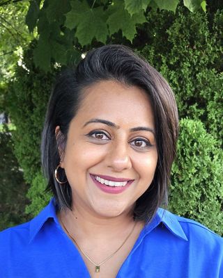 Photo of Esha Jain, MD, MA, Registered Psychotherapist (Qualifying)