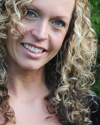 Photo of Melanie Simpson, Marriage & Family Therapist, MA, LMFTA