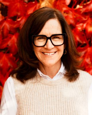 Photo of Catherine Arthur, Psychiatric Nurse Practitioner, MSN, FNP-BC, PMHNP-C