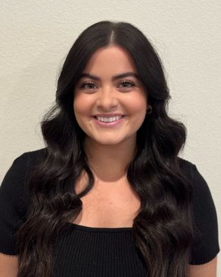 Photo of Sydnee Valli, Associate Clinical Social Worker, ASW