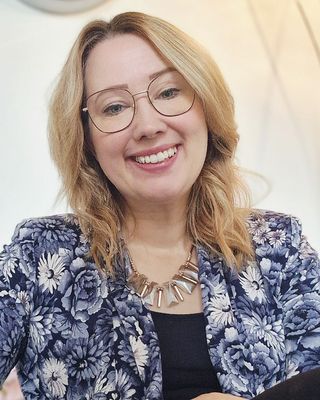 Photo of Emma McDonald, Psychotherapist, MSc, MBABCP