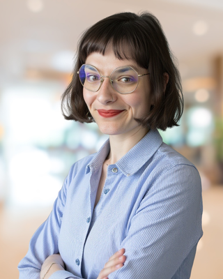 Photo of Dmitria Veselak, LMSW