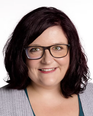 Photo of Crystal Popke, Psychologist, RPsych, MACP