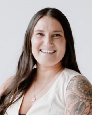 Photo of Kalli Likness, Licensed Professional Counselor, LPC, LAC, ACS, EMDR