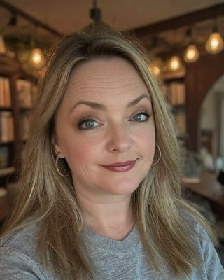 Photo of Lori Kennedy, Licensed Professional Counselor, MS, LPC, RPT, Owner