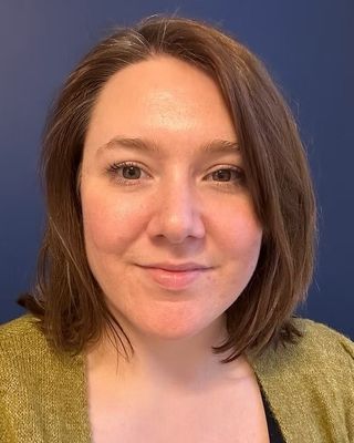 Photo of Steph Turner, Psychotherapist, UKCP Trainee