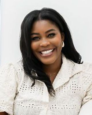 Photo of Simone Swenson, Psychologist, MC