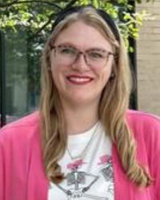 Photo of Alexis McGough, Clinical Social Work/Therapist, LCSW
