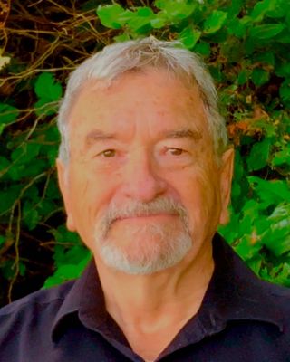 Photo of Peter Williamson - Couples911.org/Dr. Peter Williamson, Psychologist, PhD, MA, RPsych
