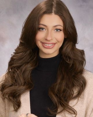 Photo of Abigail Newman, Pre-Licensed Professional