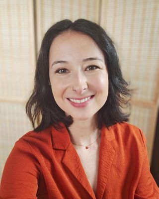 Photo of Melissa Favre-Lorraine, Psychotherapist, MA, MBACP